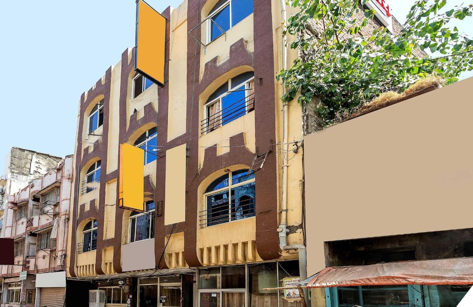 Spot On Hotel Sawera Indore Exteriör bild