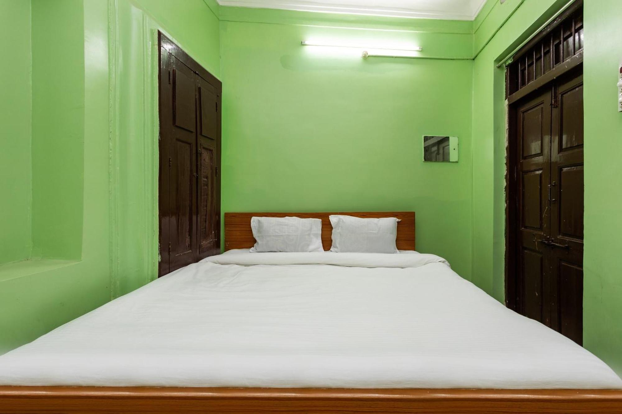 Spot On Hotel Sawera Indore Exteriör bild